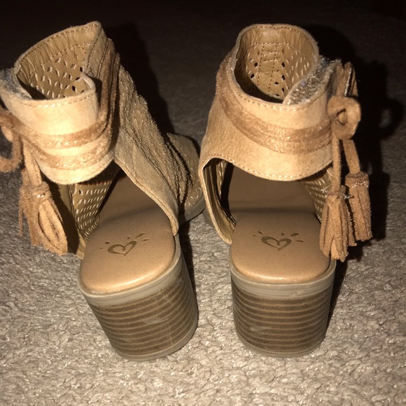 Justice girls camel booties heels size 3 - Picture 4 of 4